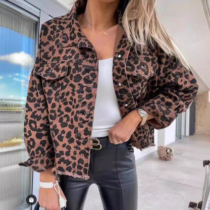 Damen Leoparden-Jeansjacke Oversized Französische Säume Braun