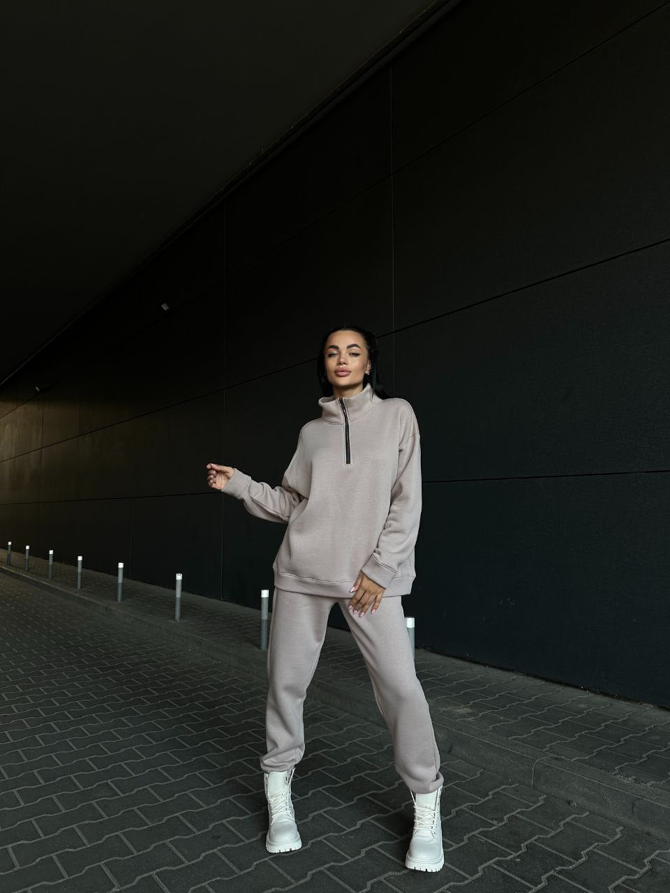 Damen Sweatanzug Hochkragen Reißverschlussdetails Eveloria