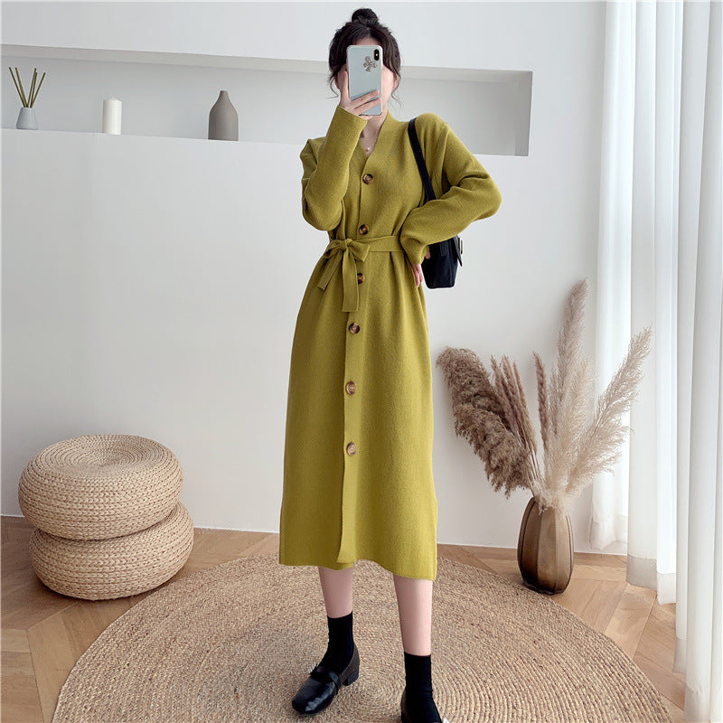 Damen Strickkleid Knielang Mit Knöpfen Und Gürtel