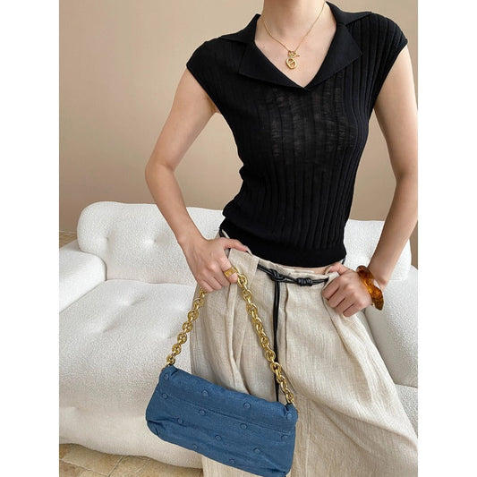Damen Strickoberteil V-Ausschnitt Figurbetont Elegantes Design - Eveloria
