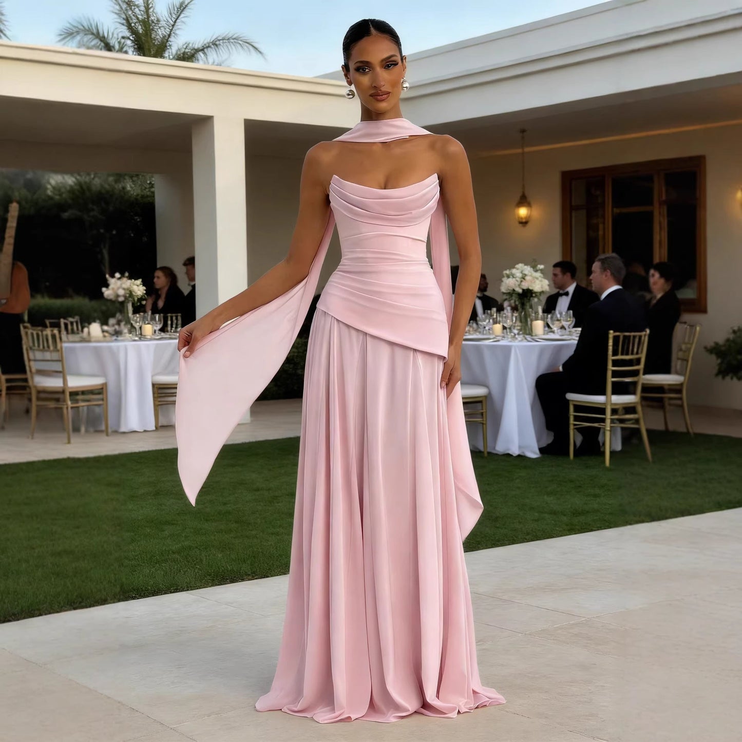 Damen Abendkleid mit Wasserfall-Ausschnitt Voluminöser Rock Eveloria