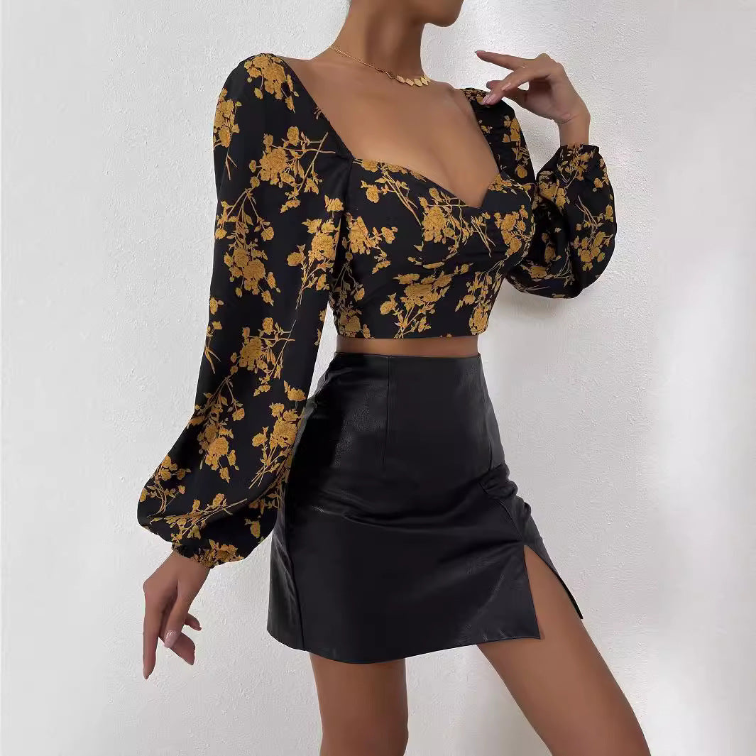 Damen mit floralem Muster und Puffärmel
