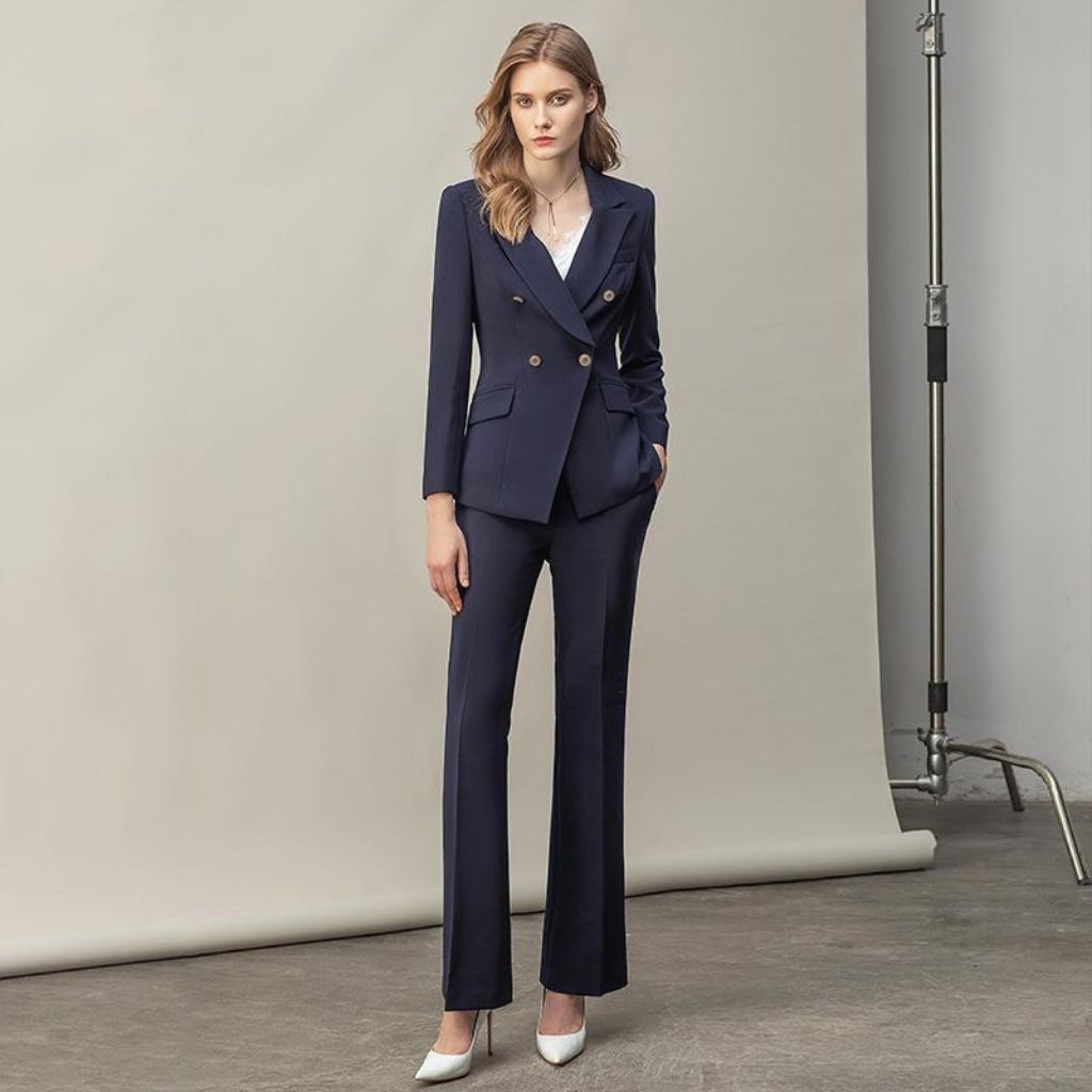 Damen Eleganter Zweiknopf-Anzug Eveloria