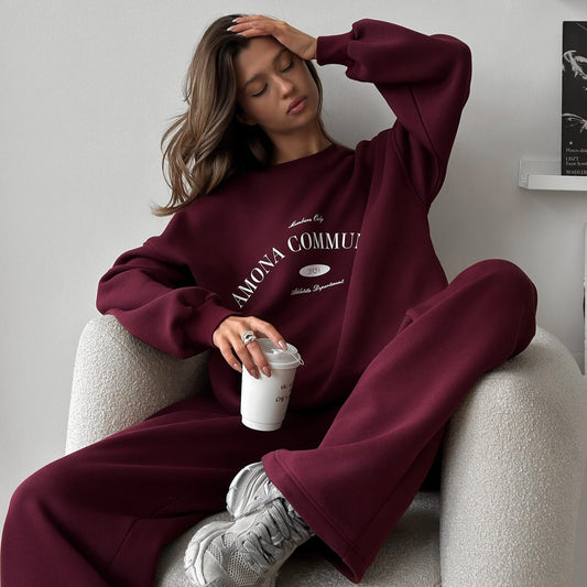 Damen Oversized Sweatshirt Set mit lässiger Freizeithose Eveloria - Eveloria