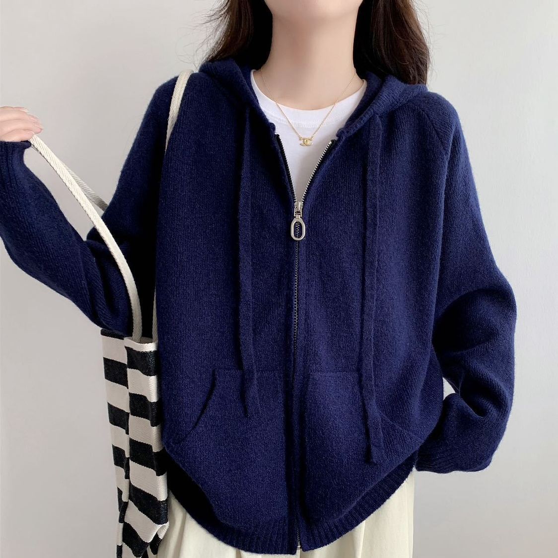 Damen Oversized Kapuzenjacke Kurz Schnitt Praktische Taschen