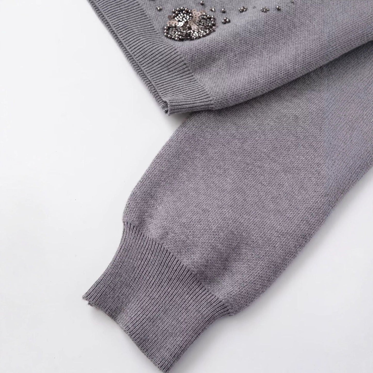 Damen Strickjacke Glitzernde Blüten Details Eveloria