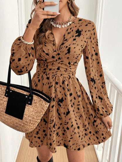 Damen Mini-Kleid Puffärmel Rüschen Eveloria