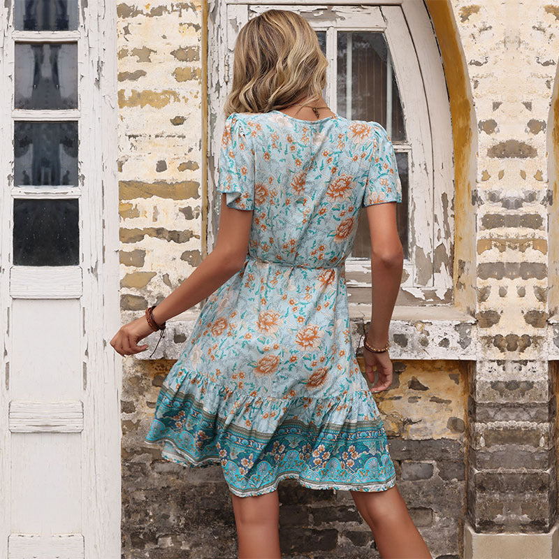Damen Wickelkleid Floralmuster Rüschensaum Eveloria