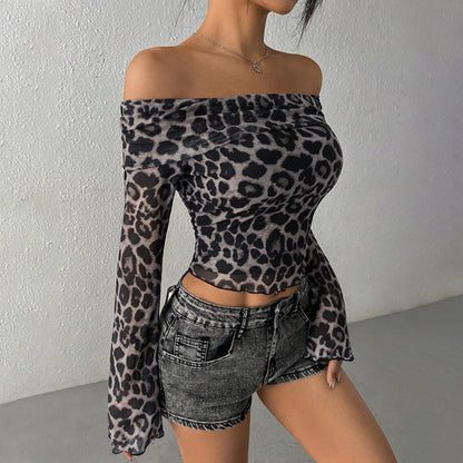 Damen Off-Shoulder Leoprint mit Flammärmeln