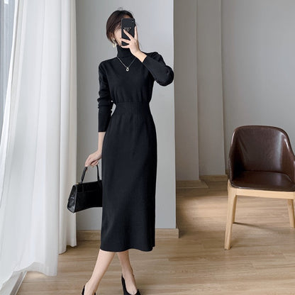 Damen Strickkleid Figurbetont Hochkragen Elegantes Design Eveloria