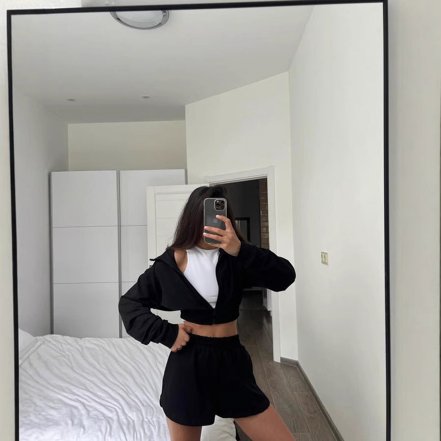 Damen Sportset Cropped Jacke und Shorts Eveloria