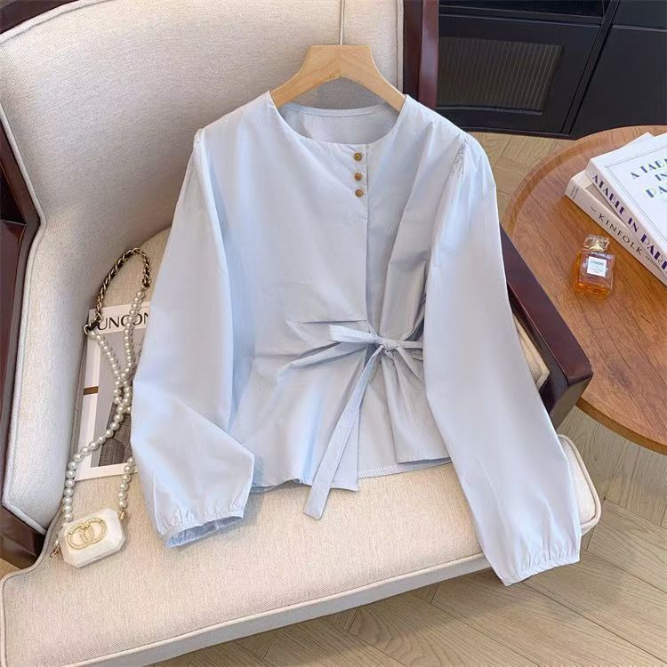 Damen Bluse mit Schleifenbindung und V-Ausschnitt aus Seide