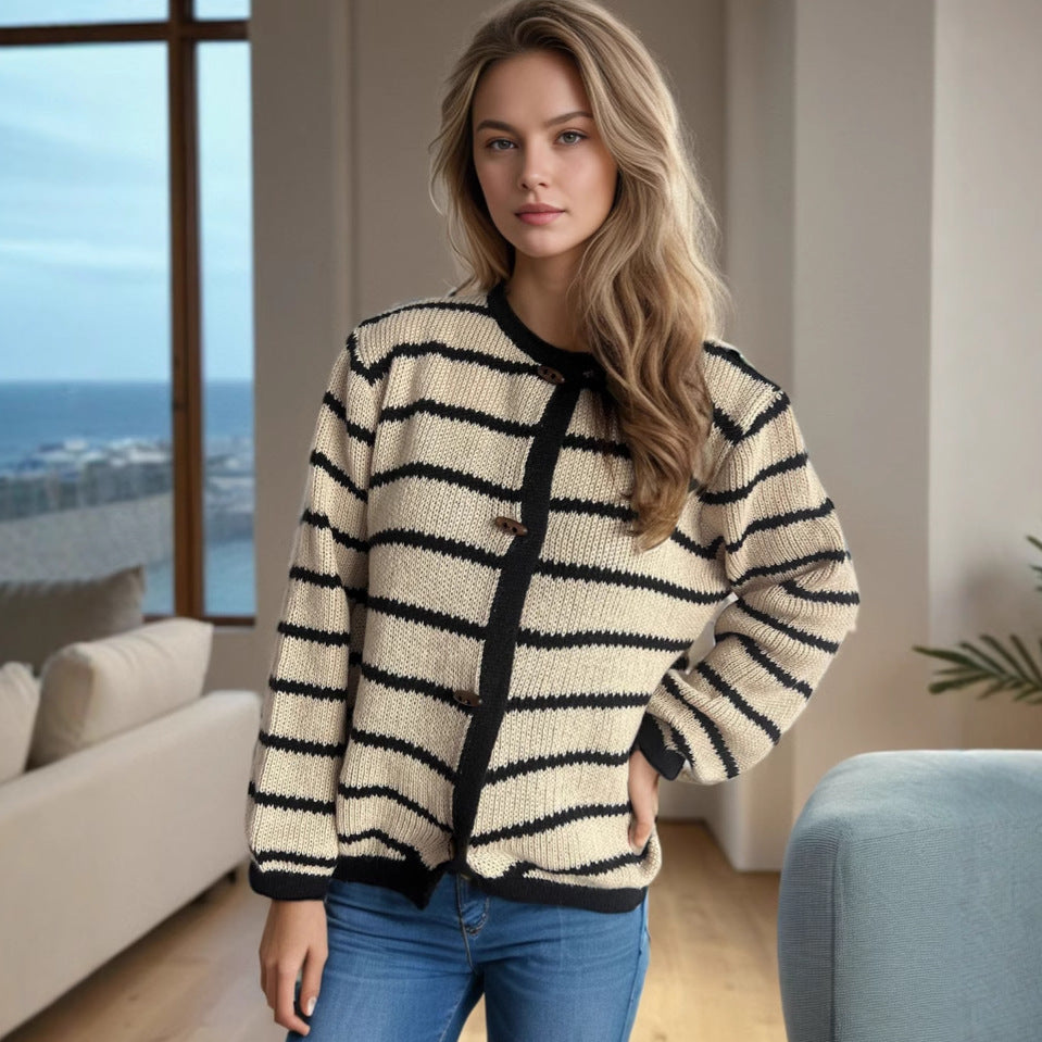 Damen Strickcardigan mit Holzknöpfen und Streifenmuster - Eveloria