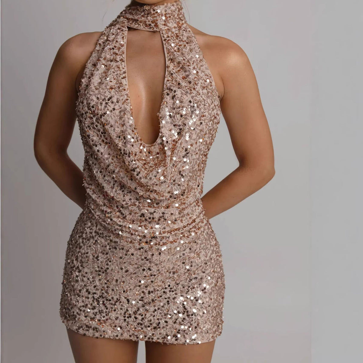 Damen Paillettenkleid Schimmerndes Halterdesign Eveloria