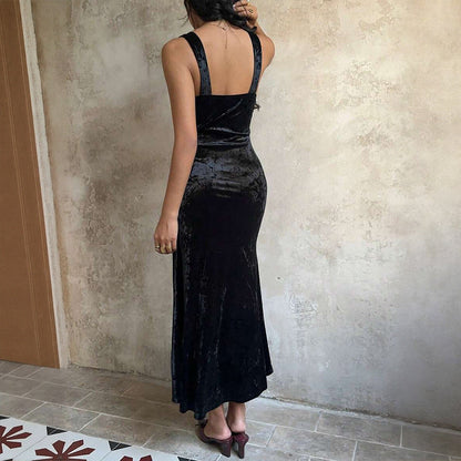 Damen Maxi-Kleid aus Samt mit V-Ausschnitt und Spaghettiträgern