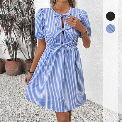 Damen Woven Mini-Kleid mit Puffärmeln und geflochtenen Details - Eveloria