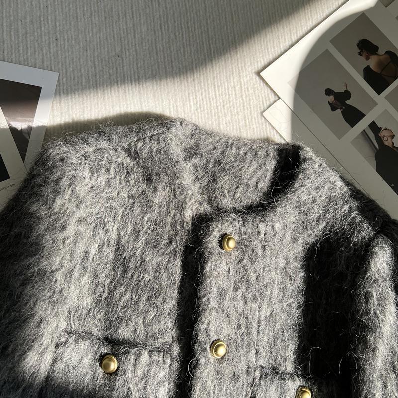 Damen Strickjacke mit goldenen Knöpfen Eveloria