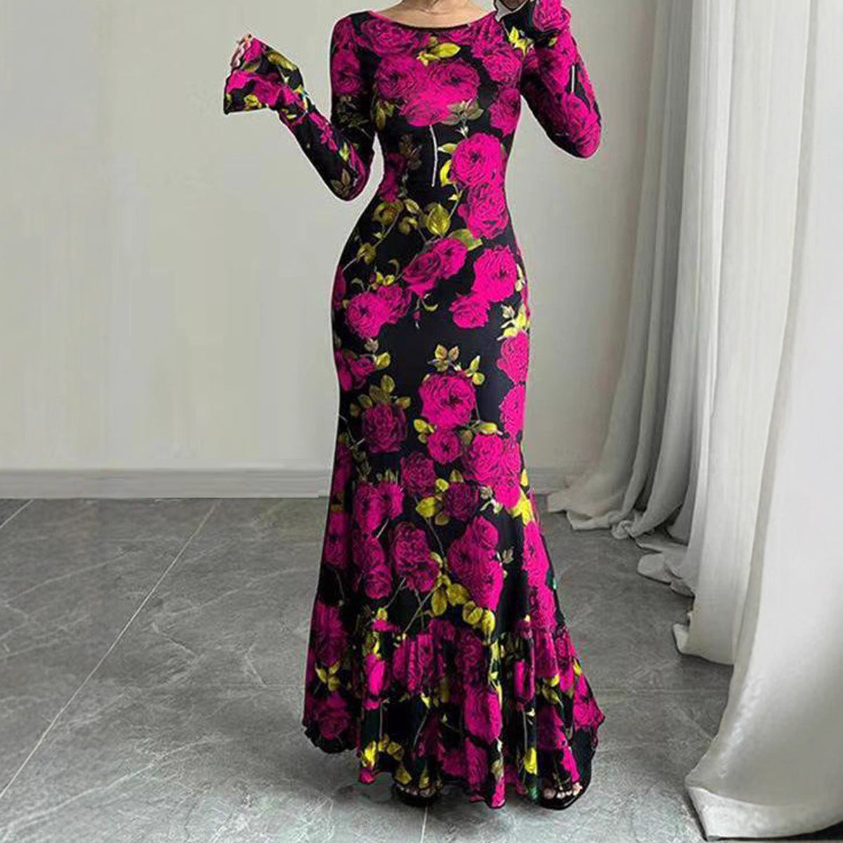 Damen Maxikleid mit Rüschendetails und langem Arm Floral Eveloria