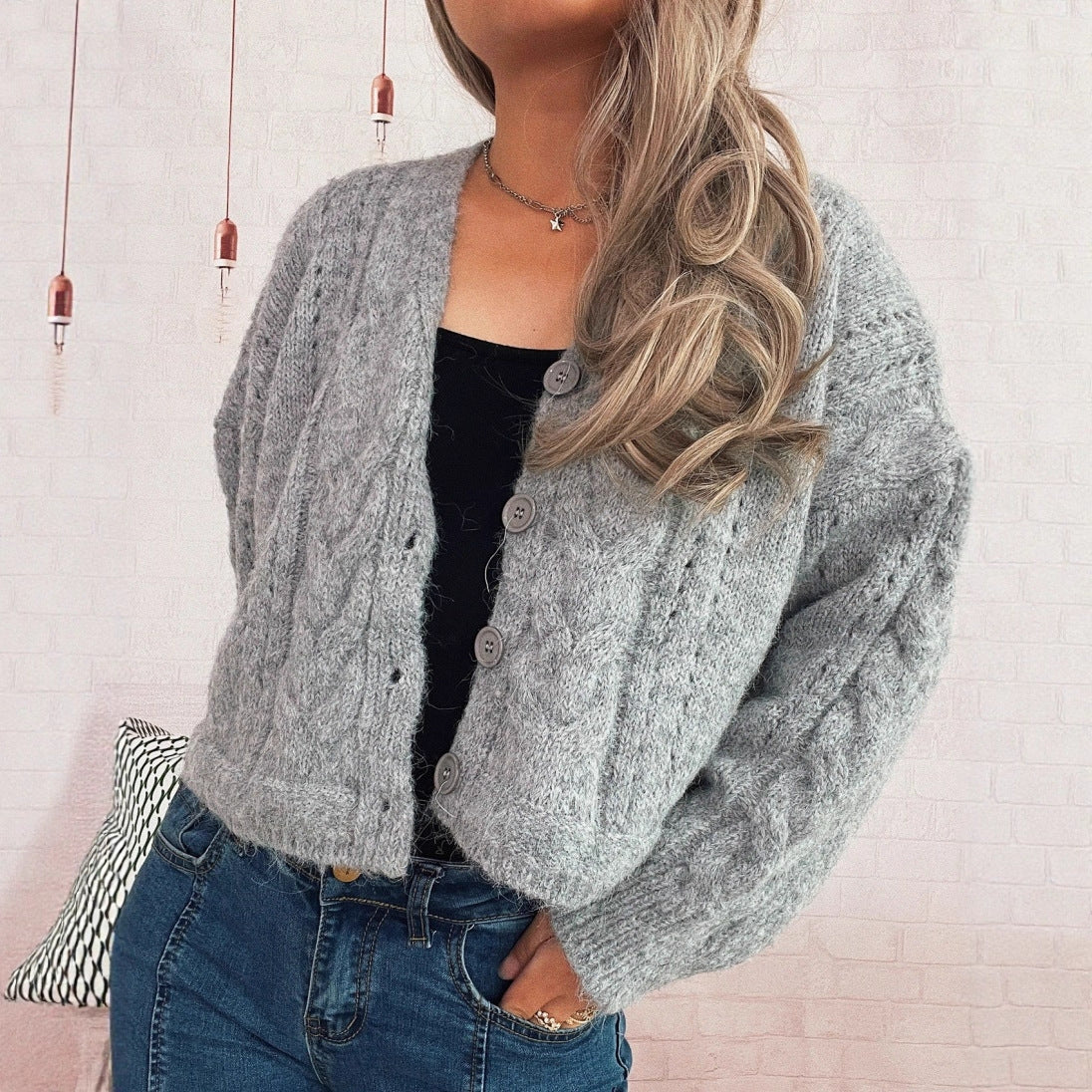 Damen Strickjacke V-Ausschnitt Voluminöse Ärmel Eveloria