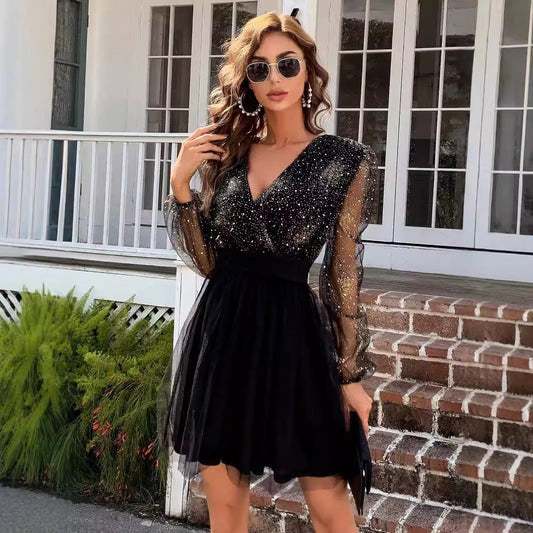 Damen Cocktailkleid Glitzerndes Oberteil Transparente Ärmel Schwarz - Eveloria