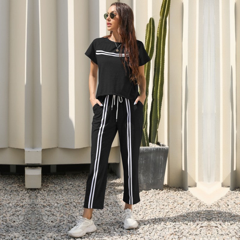 Damen Sportset Gestreiftes Oberteil und Hose Bequem Eveloria