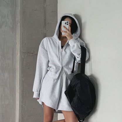 Damen Sportliches Loungewear-Set Kapuzenjacke Shorts Eveloria