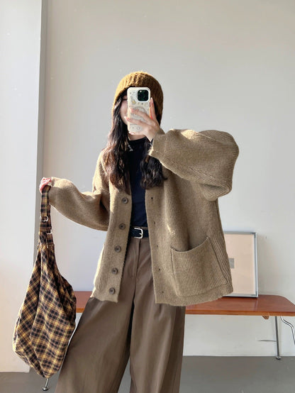 Damen Strickjacke Kuschelig Große Taschen Knöpfe Beige