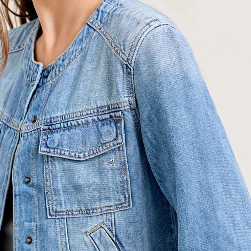 Damen Jeansjacke Cropped Schnitt Praktische Taschen Blau Eveloria