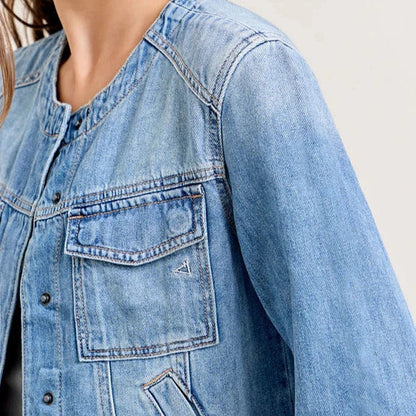 Damen Jeansjacke Cropped Schnitt Praktische Taschen Blau Eveloria