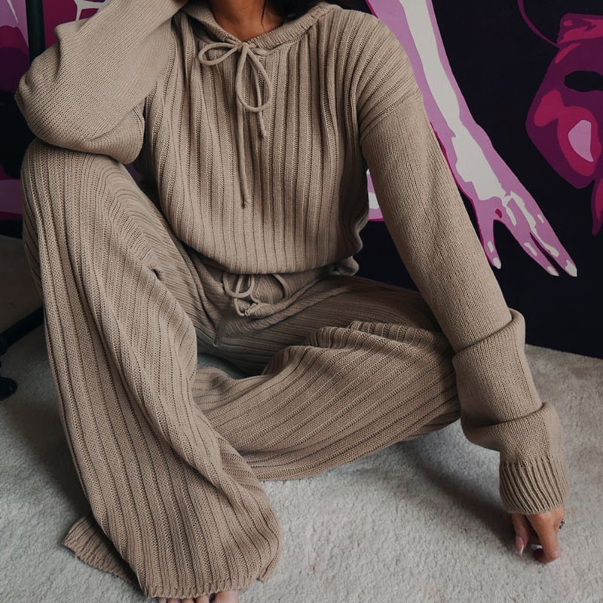 Damen Strickanzug Relaxed Fit mit Kapuze und hohen Bündchen
