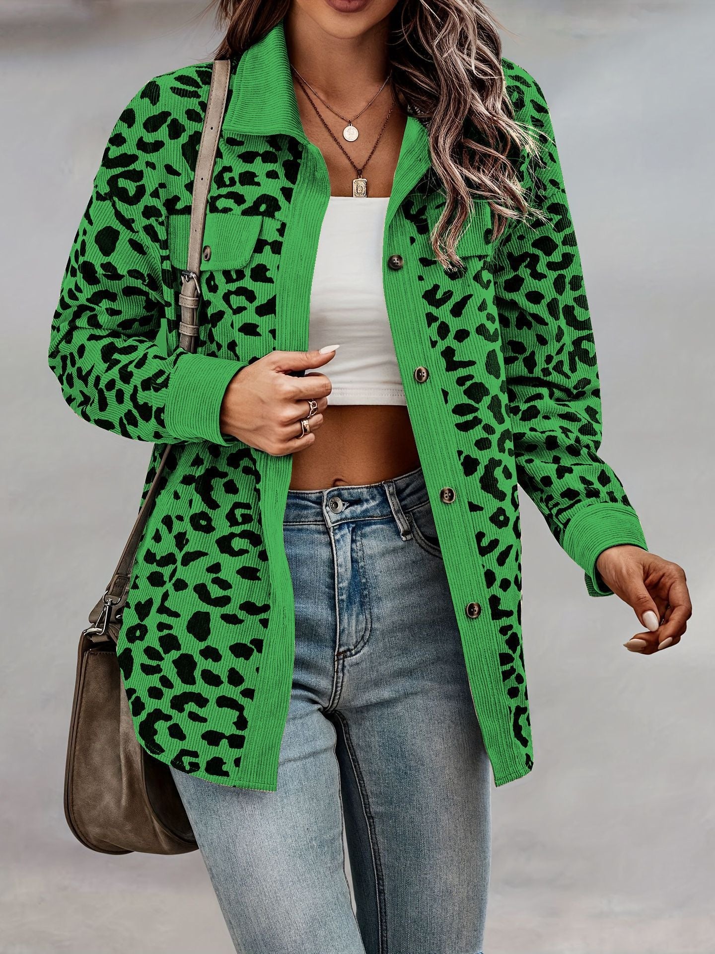 Damen Kordjacke Leo-Print Brusttaschen Eveloria