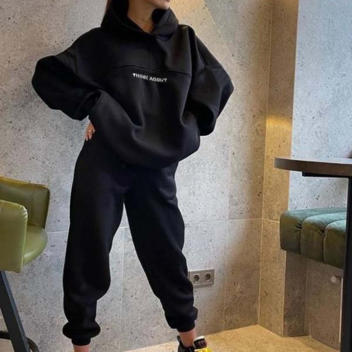Damen Oversized Hoodie mit Schriftzug hinten Eveloria
