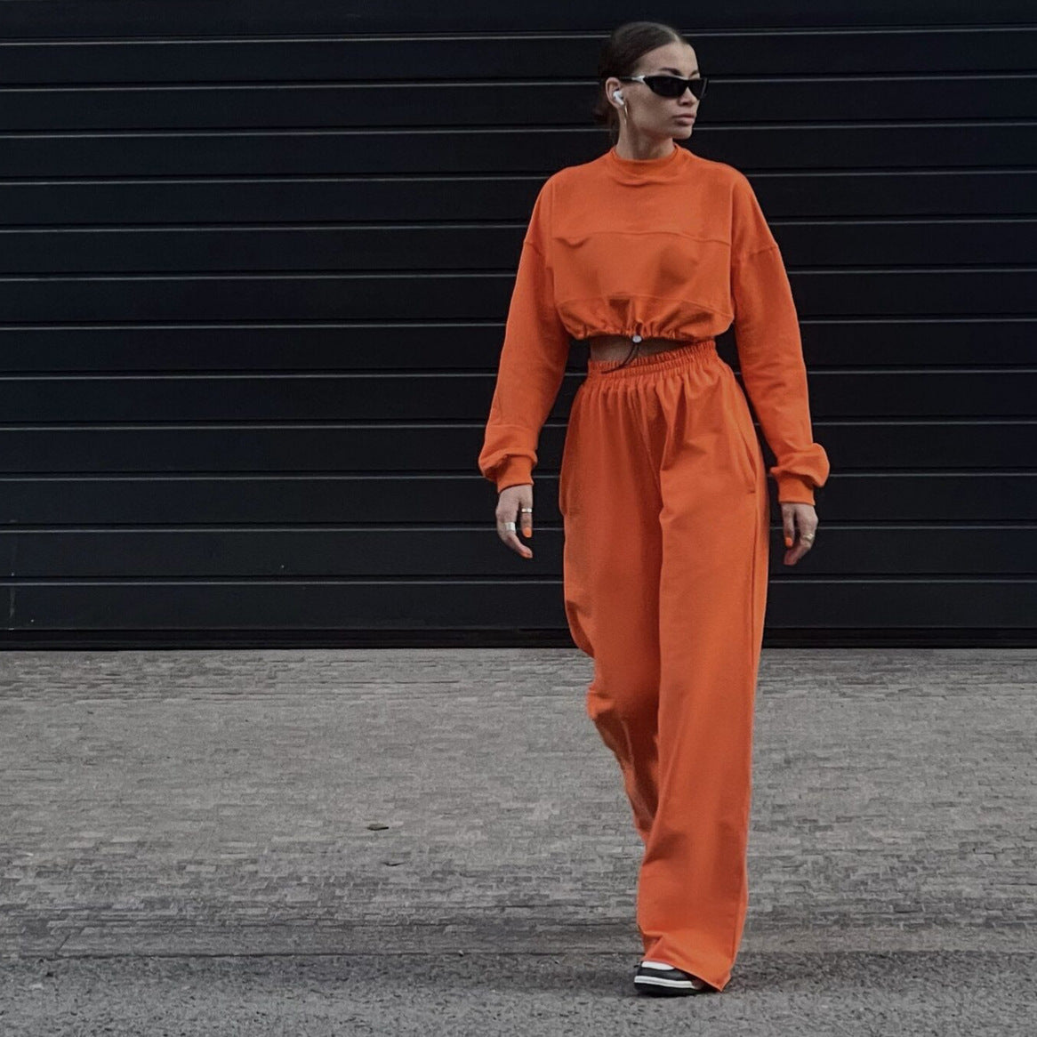 Damen Cropped Sweatshirt Set mit weiter Hose Eveloria - Eveloria