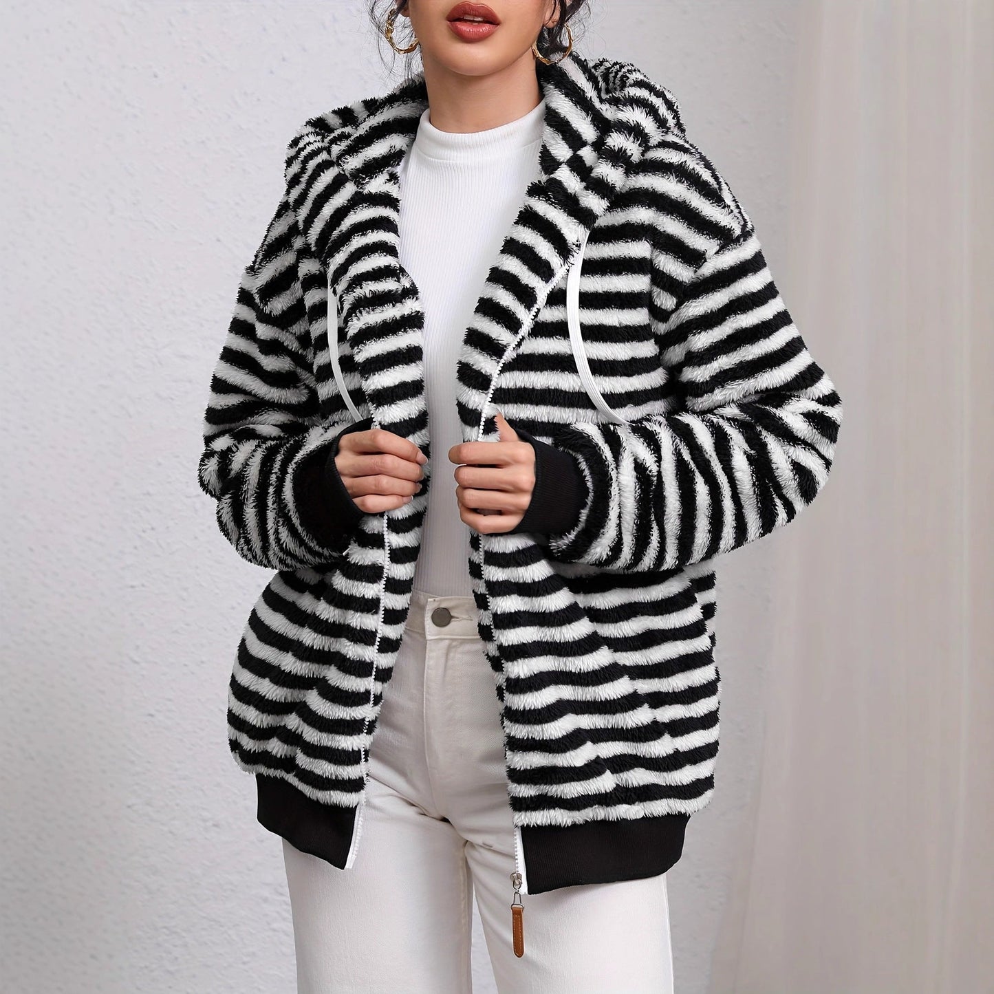 Damen Strickjacke Flauschig Kontraststreifen Eveloria - Eveloria