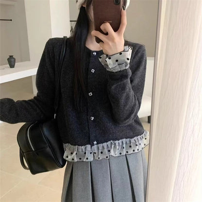 Damen Strickjacke Rüschen Knöpfe Eveloria