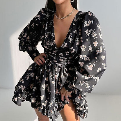 Damen Blumenkleid Voluminöse Ärmel Geraffter Rock Eveloria