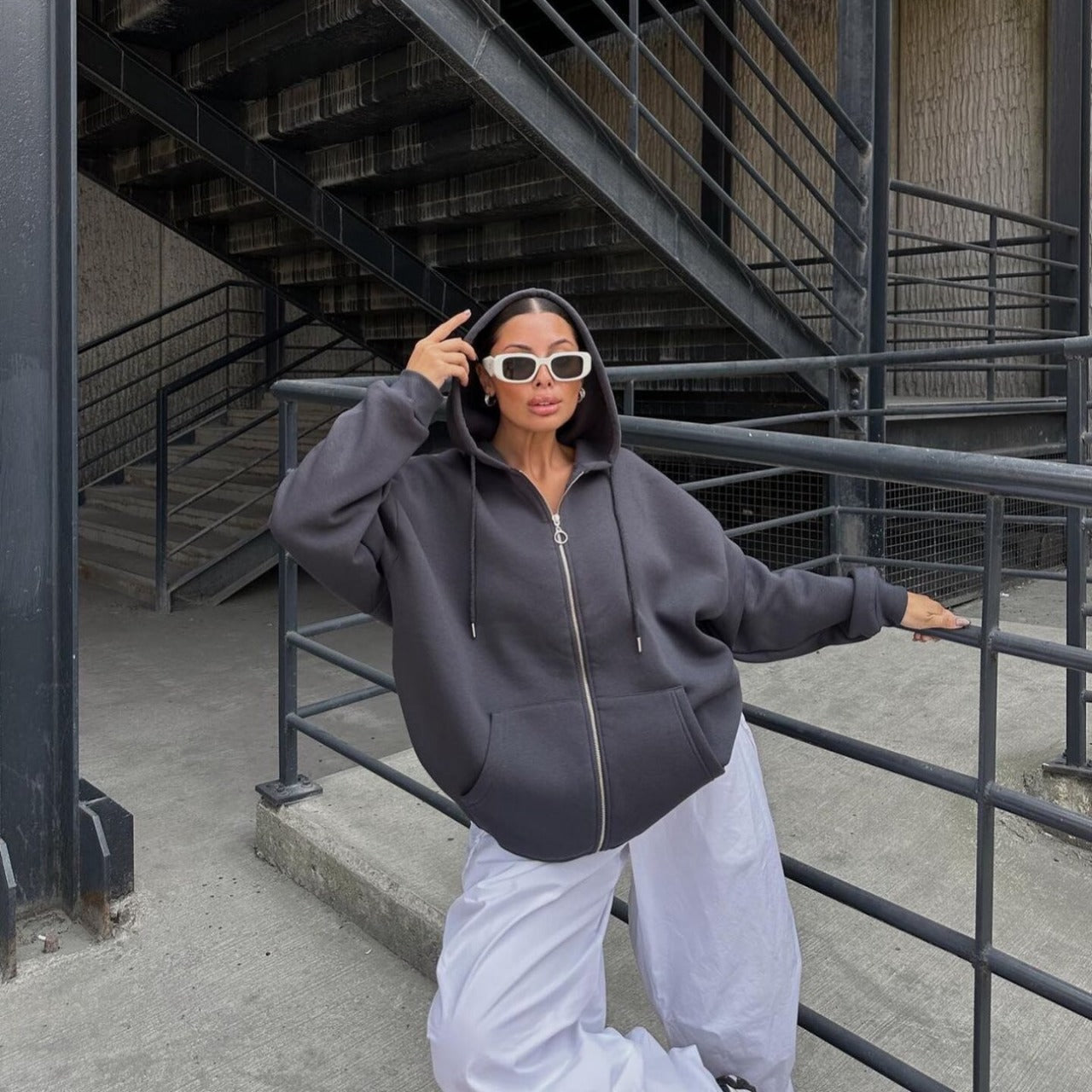 Damen Oversized Kapuzenjacke Reißverschluss Eveloria