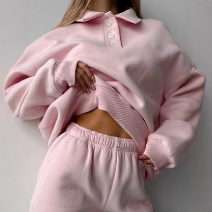 Damen Hoodie mit Knopfleiste und weiten Hosen Eveloria