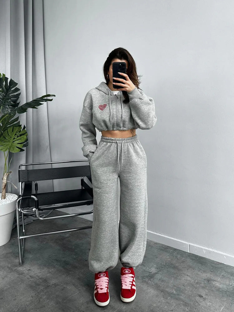 Damen Sportliches Hoodie-Set Cropped mit lockerer Hose Eveloria
