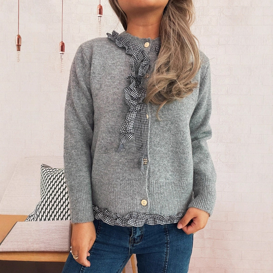 Damen Strickjacke Karomuster Rüschen