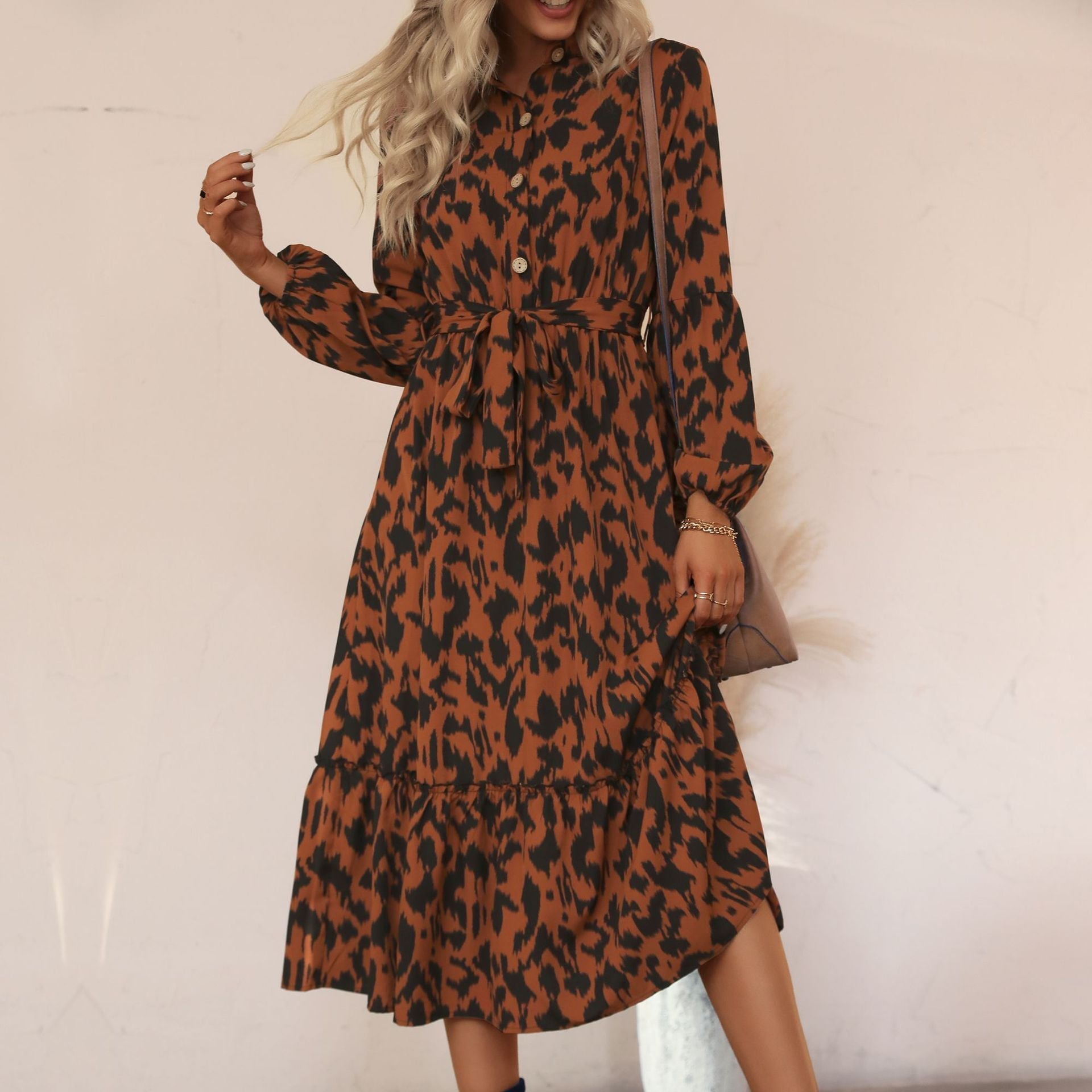 Damen Maxikleid Voluminöser Rock Elegantes Rüschen Design - Eveloria