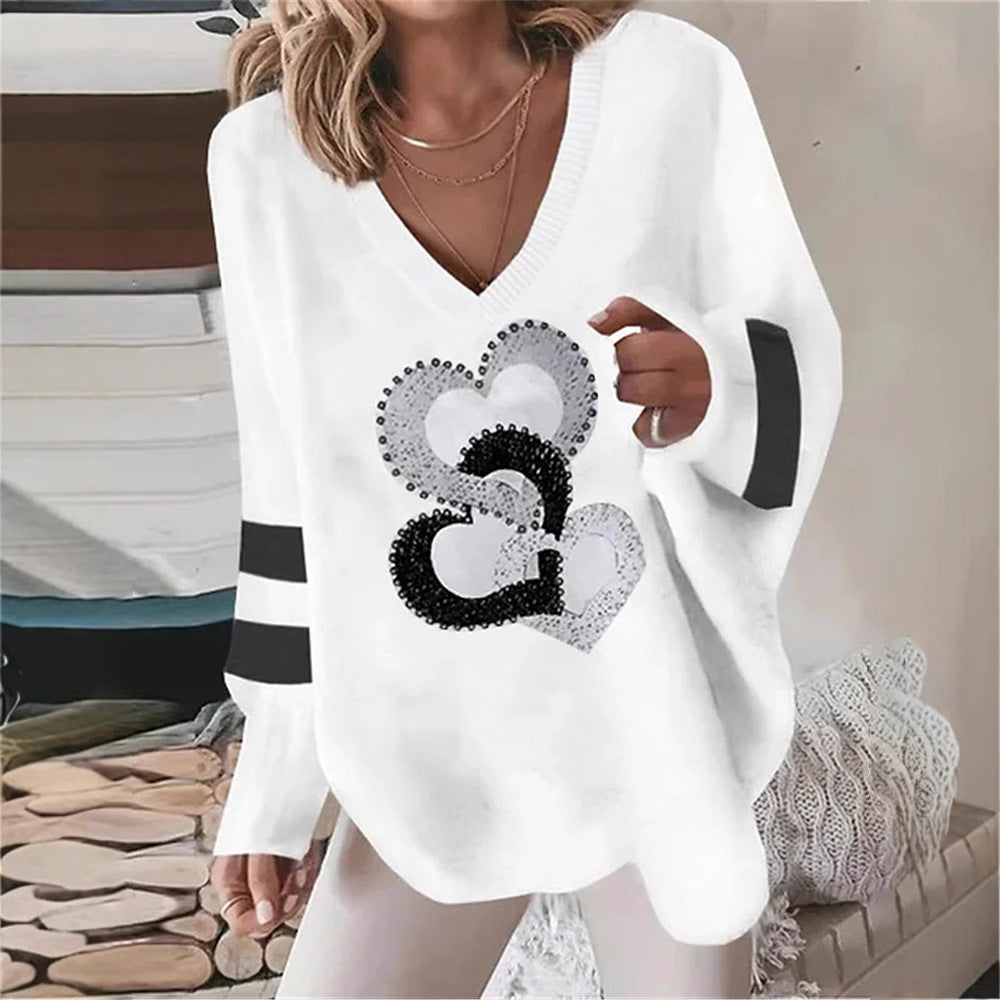 Damen Hoodie Herzmotiv Kontraststreifen Eveloria