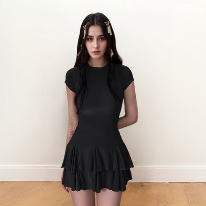 Damen Minikleid Rüschensaum Figurbetont Eveloria