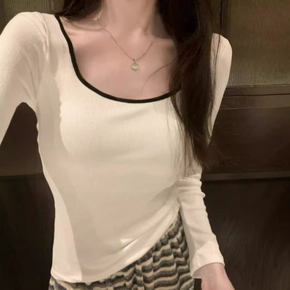 Damen Langarmshirt Kontrastausschnitt Eveloria
