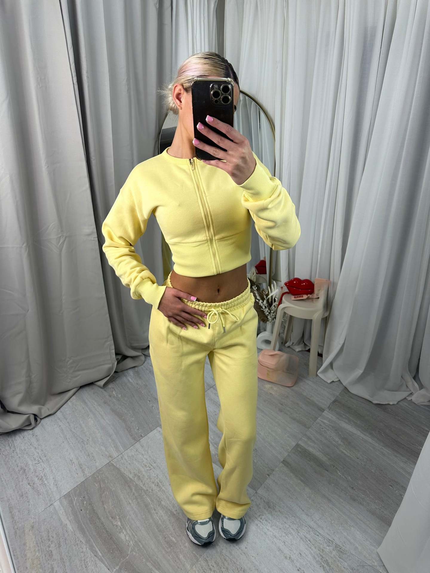 Damen Cropped Kapuzenjacke Jogginghose Set Eveloria