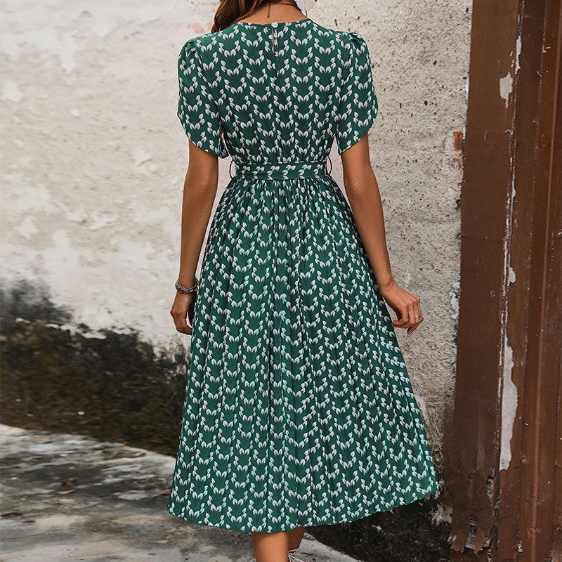 Damen Maxikleid Elegante Taillierung Verspieltes Muster Eveloria