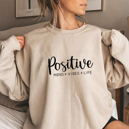Damen Sweatshirt Voluminöse Ärmel Inspirierender Aufdruck Eveloria