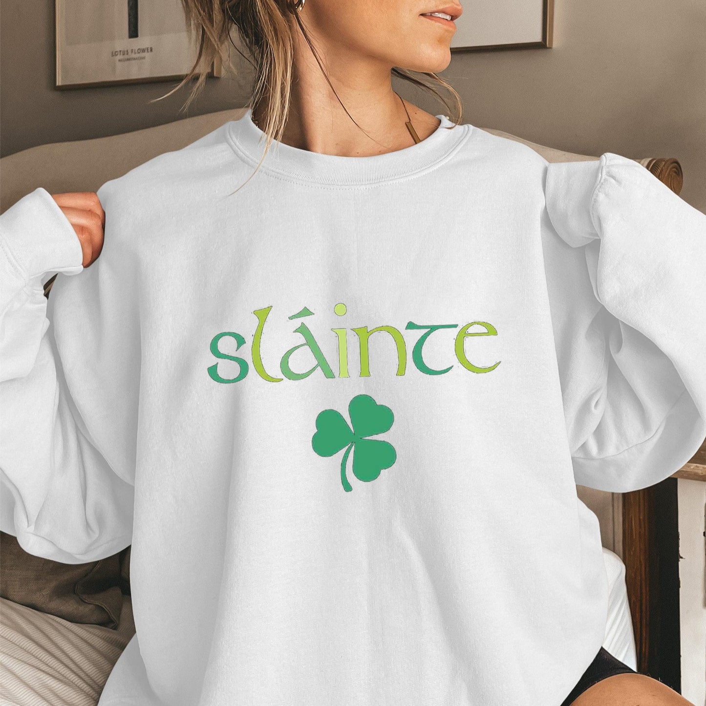 Damen Sweatshirt Voluminöse Ärmel Motiviertes Design Eveloria