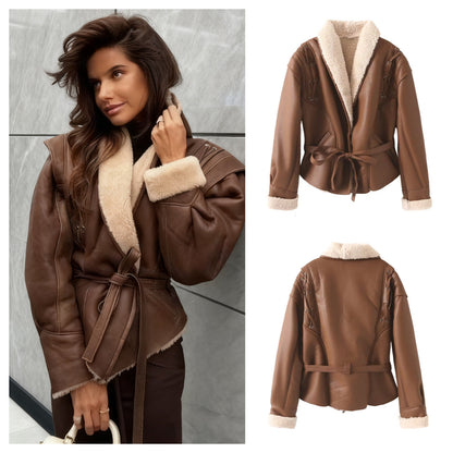 Damen Kunstlederjacke Teddyfutter Schnürdetails Schwarz - Eveloria