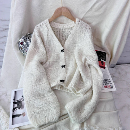Damen Strickjacke Luftig Ballonärmel Zarte Knöpfe Beige - Eveloria